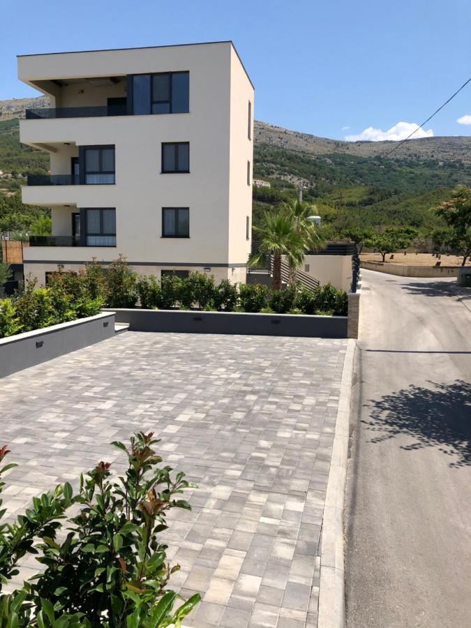 Apartments Villa 19 Podstrana Exterior photo